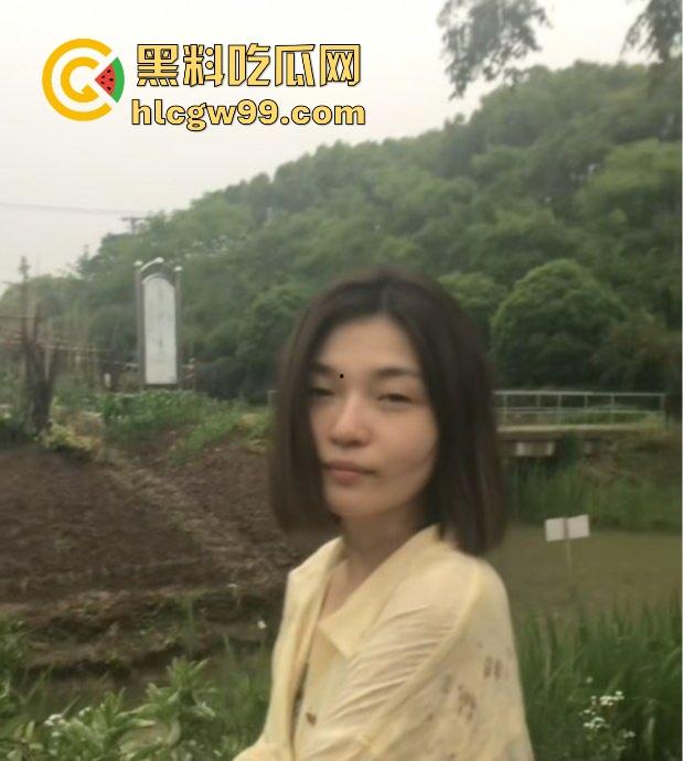 750万粉丝网红『李雨菲 』惊天爆料,舅舅新年祝福引发噩梦 回忆童年被猥亵细节全网炸裂! 第21张 750万粉丝网红『李雨菲 』惊天爆料,舅舅新年祝福引发噩梦 回忆童年被猥亵细节全网炸裂! 第21张