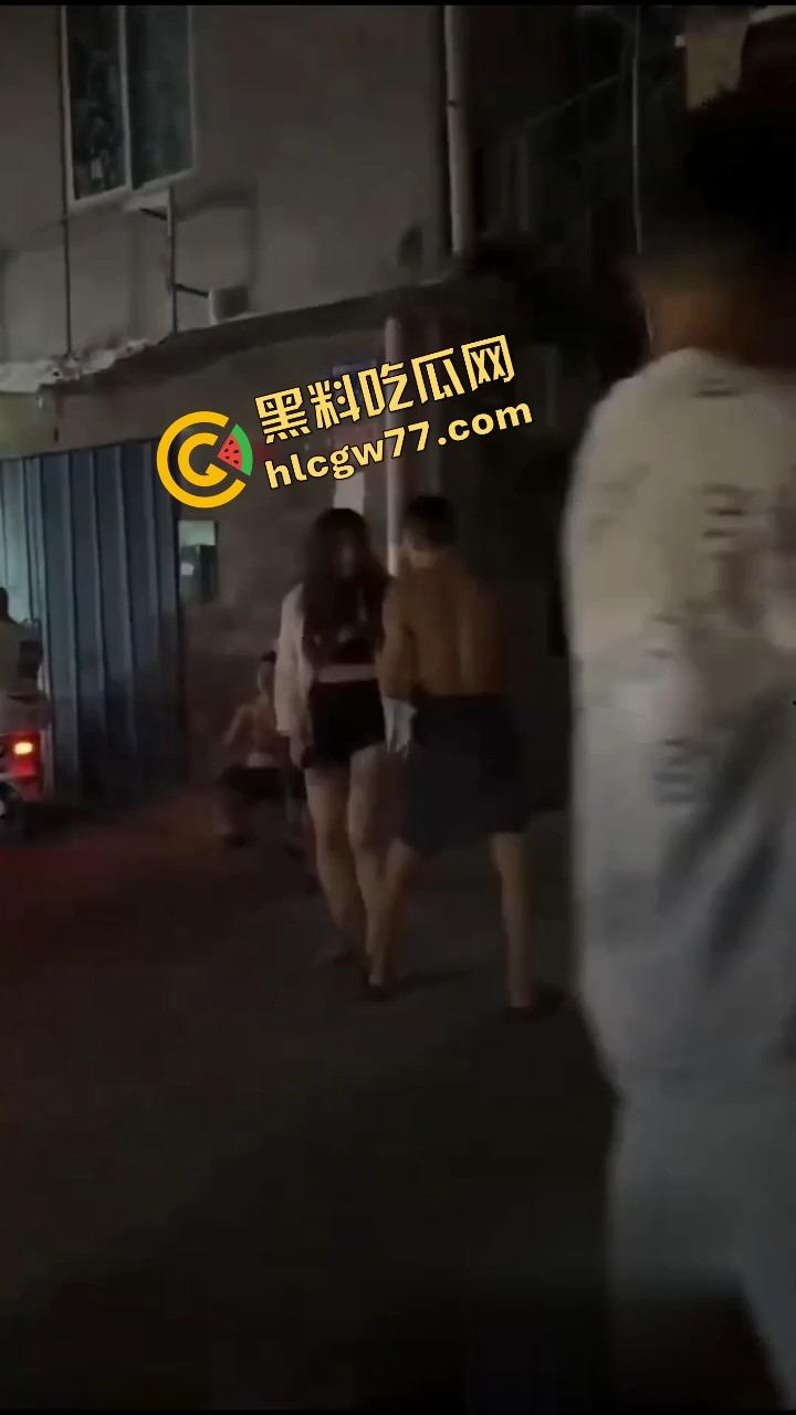 群友嫖完不给钱专挑奶子大的玩 160日了爽翻还想跑路？你当自己是啥 开完坦克还想跑！  第11张