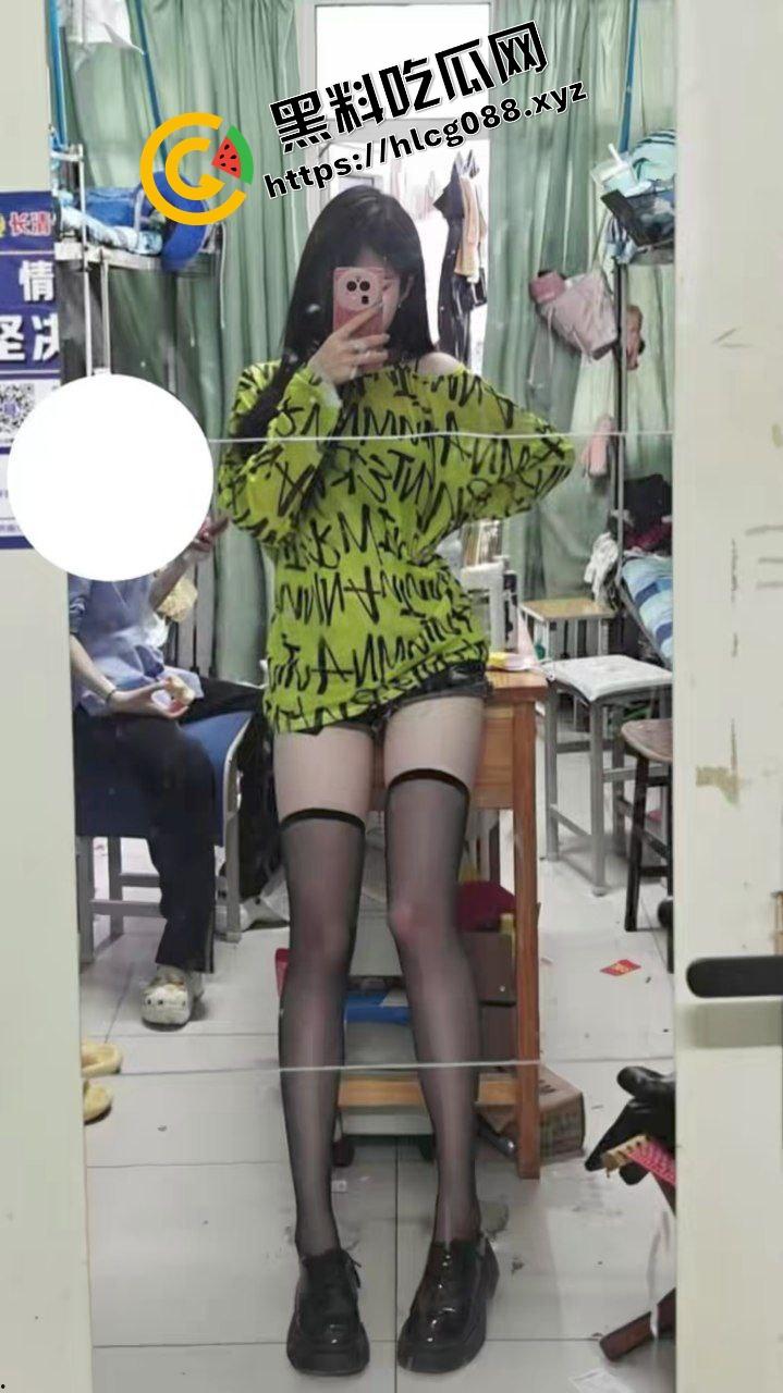 抖音山东女子学院反差婊【极河】身兼数职既是台球媛又是胯下母狗，最爱后入式爆干骚臀！  第4张