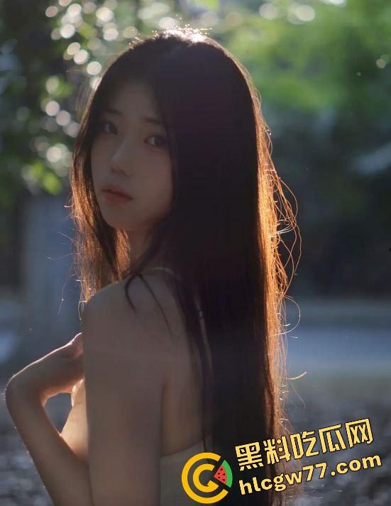 珠海学院研究生【章欣欣】包养到淫化，嫩穴被插黑，后入翘臀爽爆，每次舔棒都求射嘴里，骚得太上头！  第2张