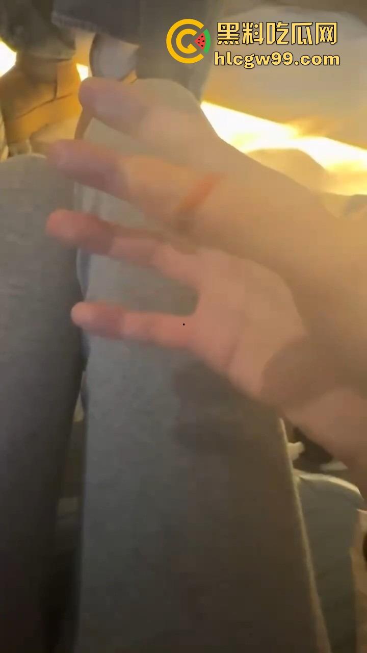 伦敦留学生与卖家交易气球因迟到大战，气球买卖差点变搏击赛，现场手指流血画面曝光！  第4张