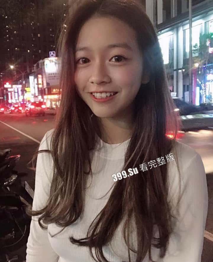 台湾岭东科技大学 漂亮妹妹 林柳瑾 和男友啪啪 泄密流出 没想到衣服下的身材这么顶！  第9张