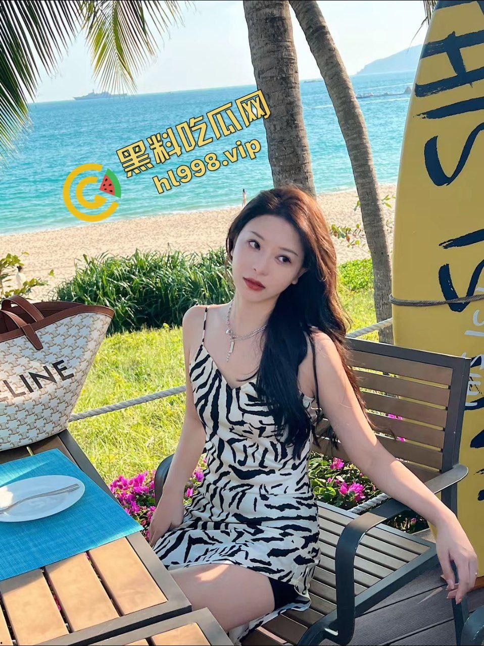 抖音风韵犹存少妇『zhuzhu』结婚前约炮大哥 最后找老实人嫁了 贱逼就该曝光 独家流出！  第3张