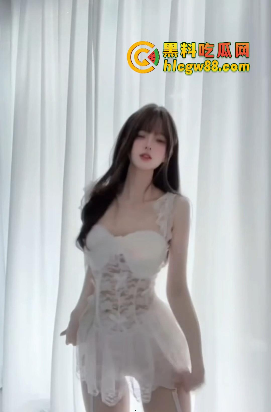 舔狗充钱才看的骚逼裸舞,这里全网白嫖,抖音封杀的性感热舞大秀,这里限时免费撸到爽,错过就亏大了! 第11张 舔狗充钱才看的骚逼裸舞,这里全网白嫖,抖音封杀的性感热舞大秀,这里限时免费撸到爽,错过就亏大了! 第11张