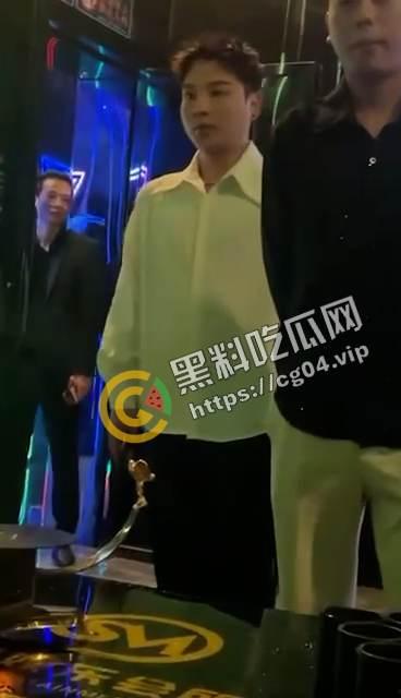 做鸭是我的工作 更受我对抗生活的态度!我们的目的不是为了赚钱 我们是要成为鸭王的男人 第4张 做鸭是我的工作 更受我对抗生活的态度!我们的目的不是为了赚钱 我们是要成为鸭王的男人 第4张