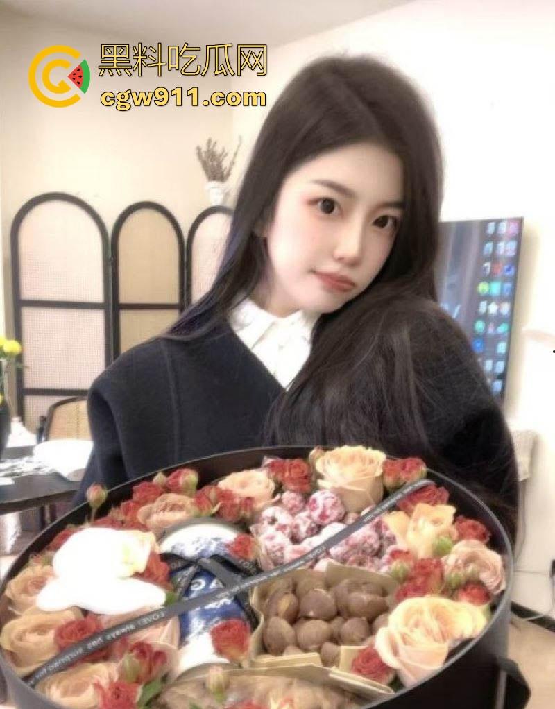 深圳高颜值清纯女神【沈佳颖】下班激情做爱解压,黑丝翘臀骑乘榨精,嫩穴喷汁内射高潮,从疲惫到狂热的转变! 第6张 深圳高颜值清纯女神【沈佳颖】下班激情做爱解压,黑丝翘臀骑乘榨精,嫩穴喷汁内射高潮,从疲惫到狂热的转变! 第6张