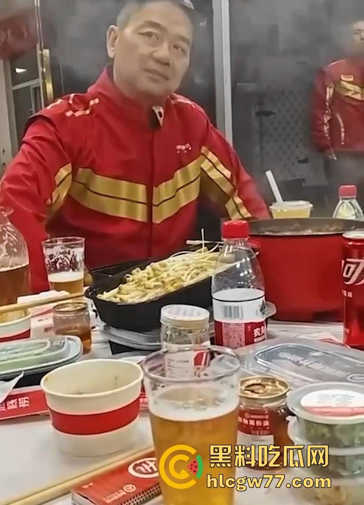 瓜友晚上吃火锅 一个四五十岁的老外卖员 喝了点酒就在吹牛逼 大家看看有认识的么？  第5张