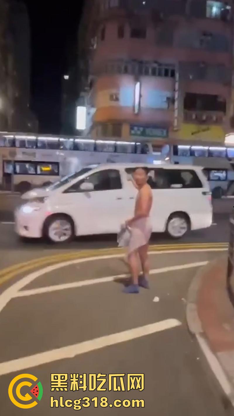 香港小伙白嫖吃霸王鸡,连吃三次翻车被大哥围堵,逼迫在旺角裸奔,身上写满侮辱文字! 第5张 香港小伙白嫖吃霸王鸡,连吃三次翻车被大哥围堵,逼迫在旺角裸奔,身上写满侮辱文字! 第5张