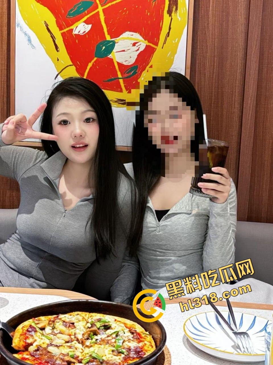 白T高颜值乖乖女开房配憨厚糙男反差爆炸,全程露脸肉体互操,高颜值配屌丝,真情侣还是包养? 第2张 白T高颜值乖乖女开房配憨厚糙男反差爆炸,全程露脸肉体互操,高颜值配屌丝,真情侣还是包养? 第2张