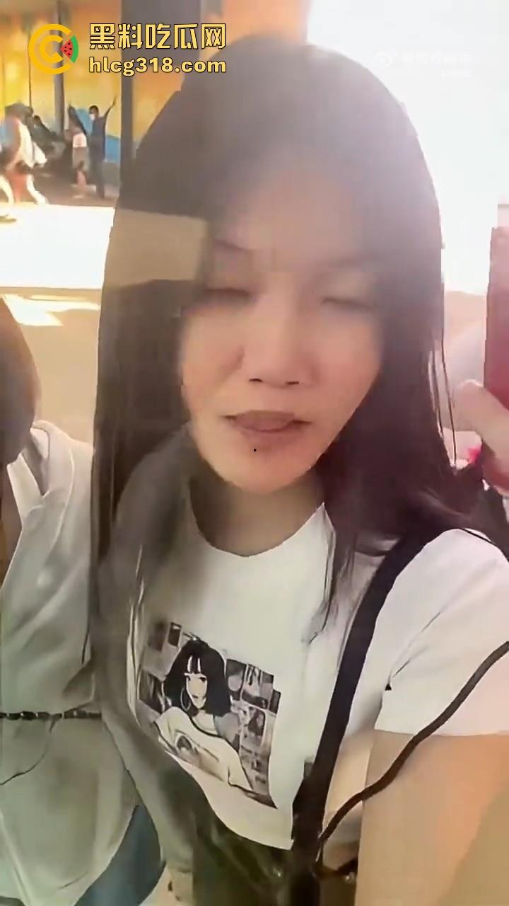 这样的厕所你敢去吗！泰国双向镜玻璃男厕，外面看是普通镜子，里面却是透明玻璃，刺激感爆棚！  第6张