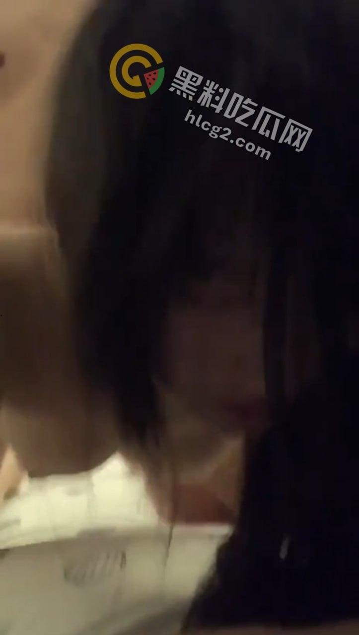 青岛高三美术生「周若南」被黑皮体育生操到叫爸爸，顶级颜值身材暴露！  第9张