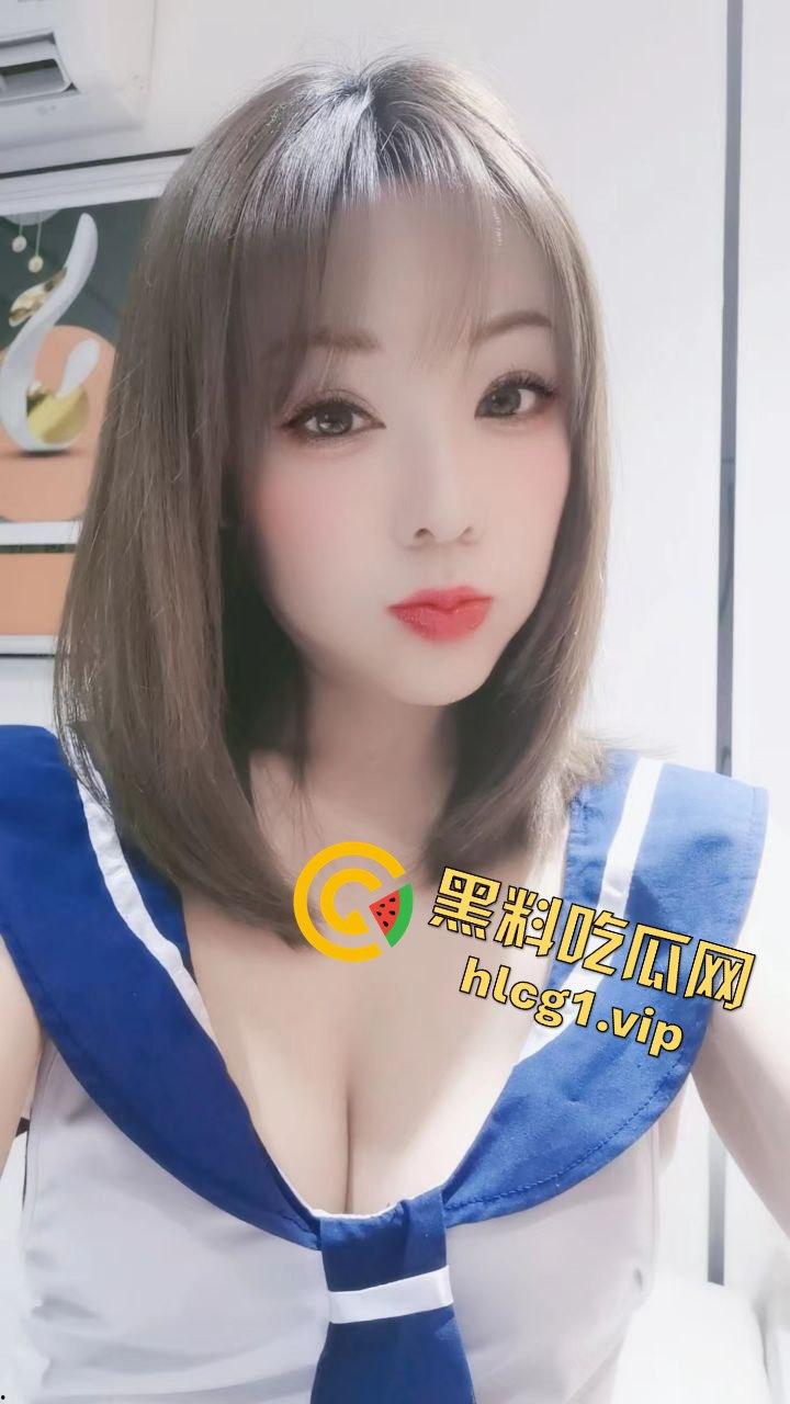 瓜友投稿爆料！成都东郊记忆的极品御姐楼凤轩儿，奶牛装上演口技大秀！  第1张