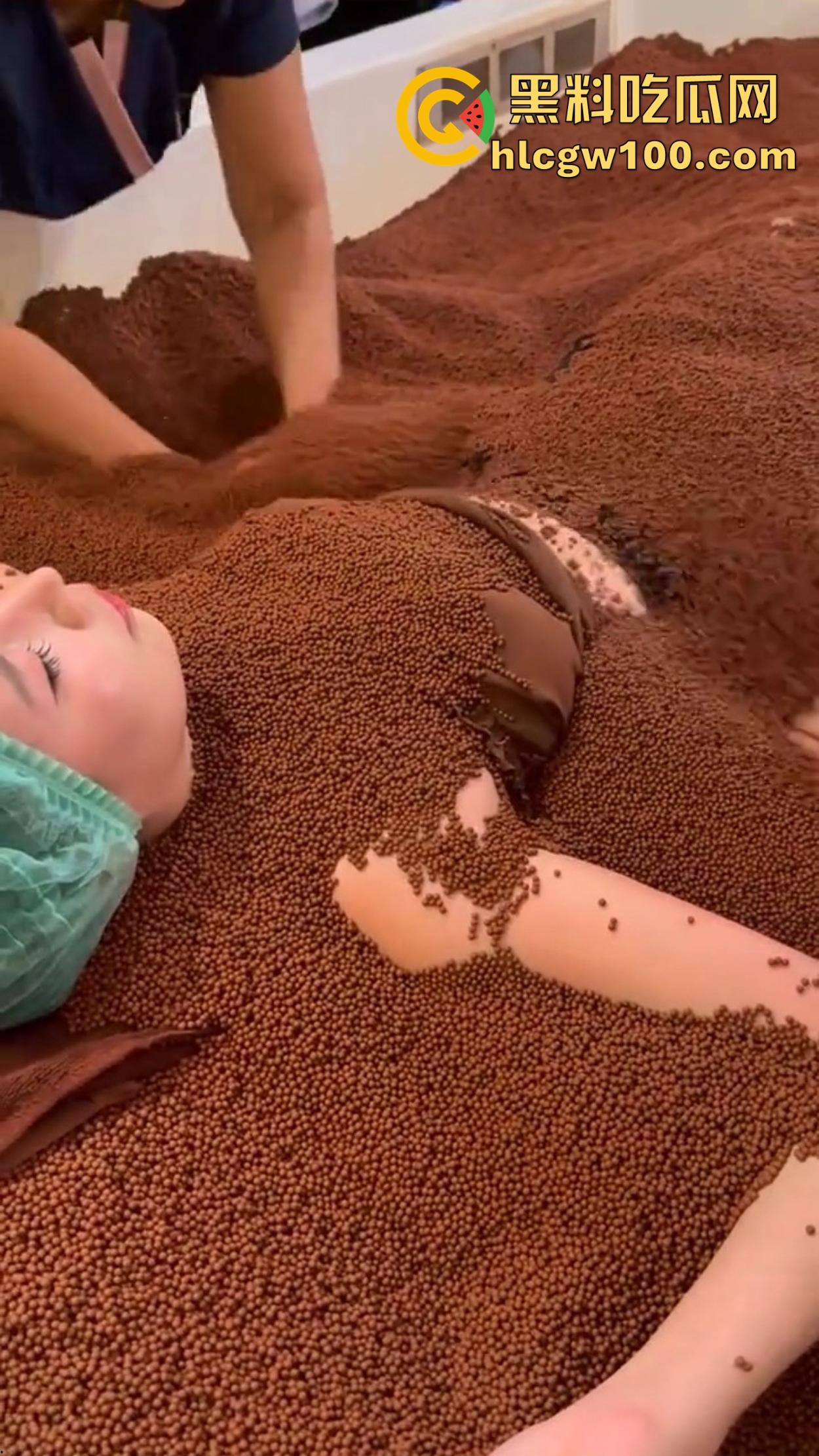 泰国水疗石按摩服务上线，石头泡澡新体验，花钱用石头按背做spa，这和火山石有啥大区别？  第3张