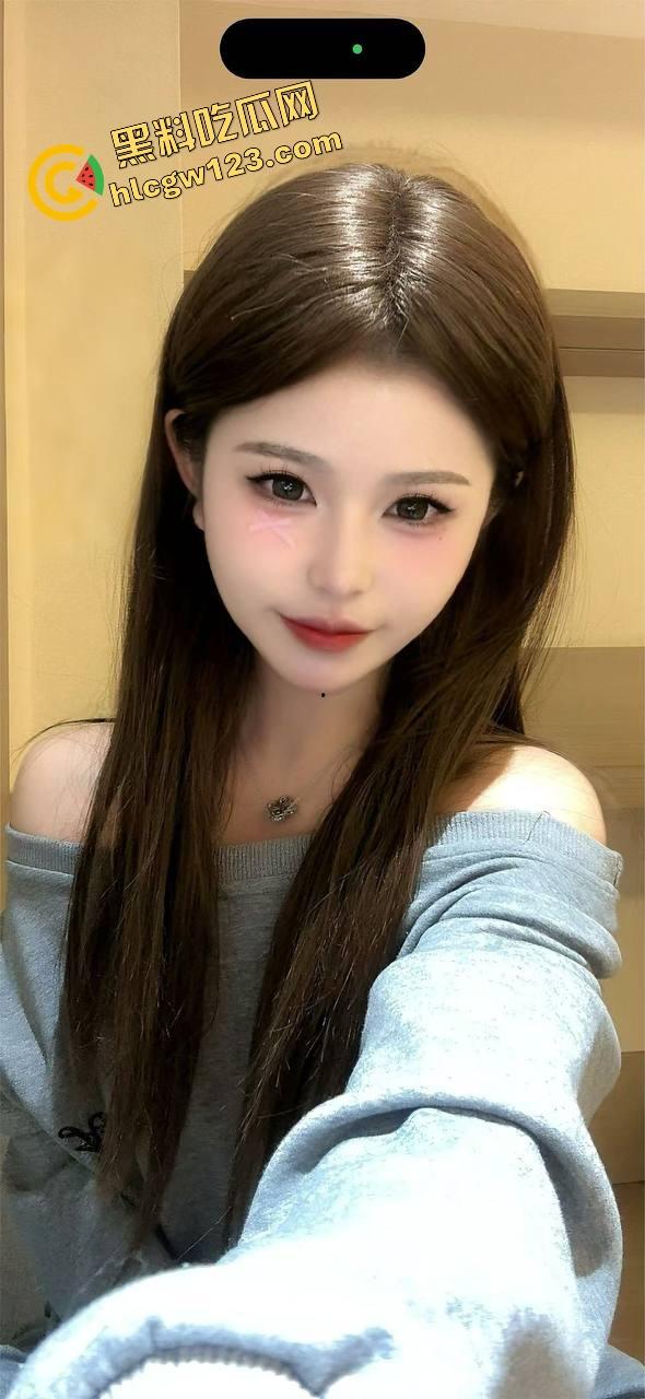 史上最抽象比赛诞生，击奶大赛惊现大奶互扇局人肉弹道学，大奶互抽啪啪响到底谁赢？先被打奶抽哭吗？  第3张