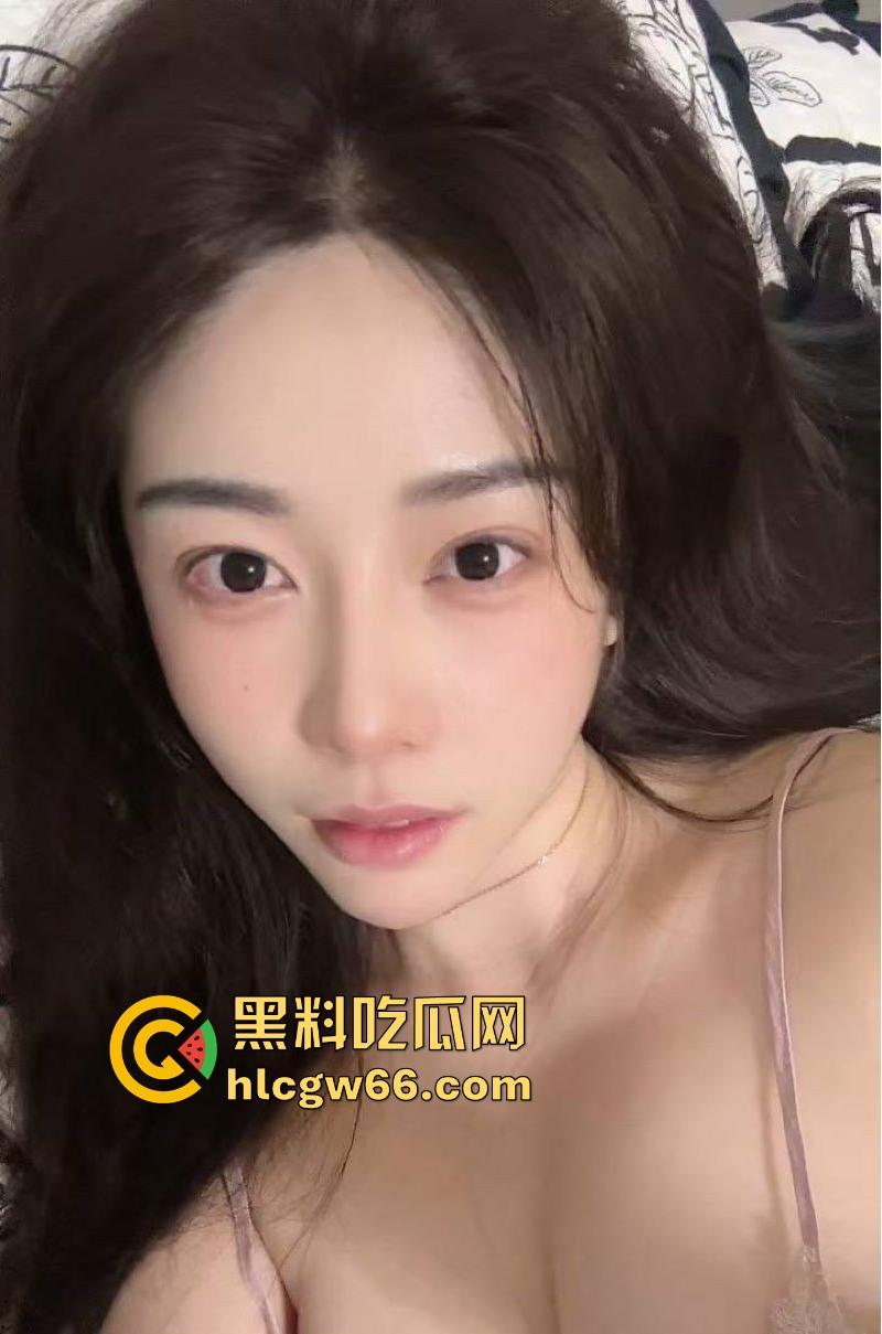 抖音巨乳御姐【感觉】私拍视频泄密 大奶深沟尽显风情万种 情趣装诱惑让你眼花缭乱！  第7张