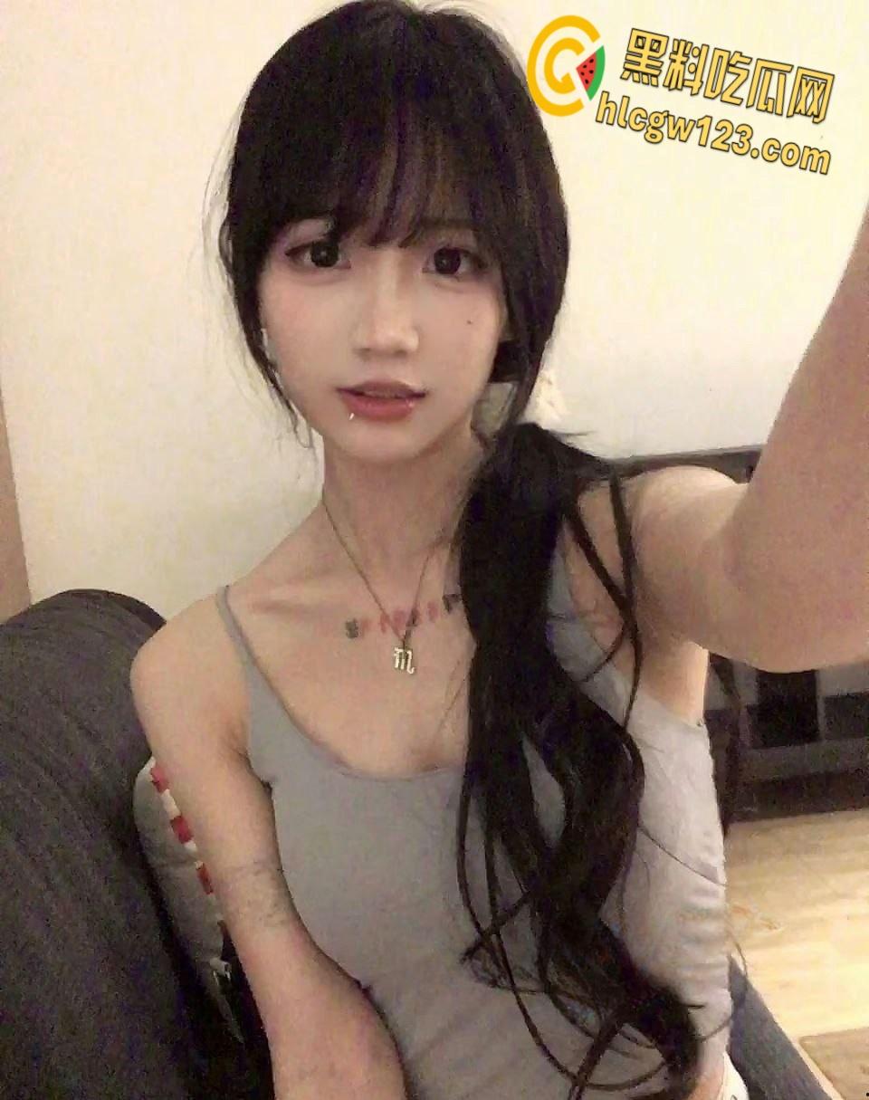 抖音高颜值网红【心系小许】,可甜可咸可御可萝堪称完美,高价定制自慰扣穴! 第2张 抖音高颜值网红【心系小许】,可甜可咸可御可萝堪称完美,高价定制自慰扣穴! 第2张