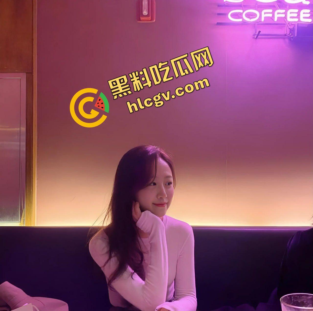 浙江杭州反差母狗『陈洁』酒吧结交社会男友 刚认识就到家里做爱 淫荡至极!独家曝光! 第3张 浙江杭州反差母狗『陈洁』酒吧结交社会男友 刚认识就到家里做爱 淫荡至极!独家曝光! 第3张