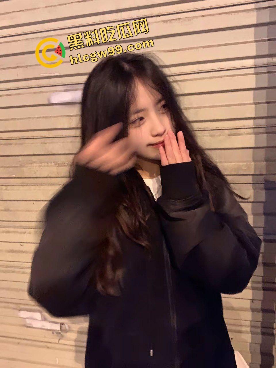 性瘾患者反差骚鸡『赵媚』玩具聊骚勾引小弟弟拍视频，遥控跳蛋刺激露出调教骚逼！  第4张