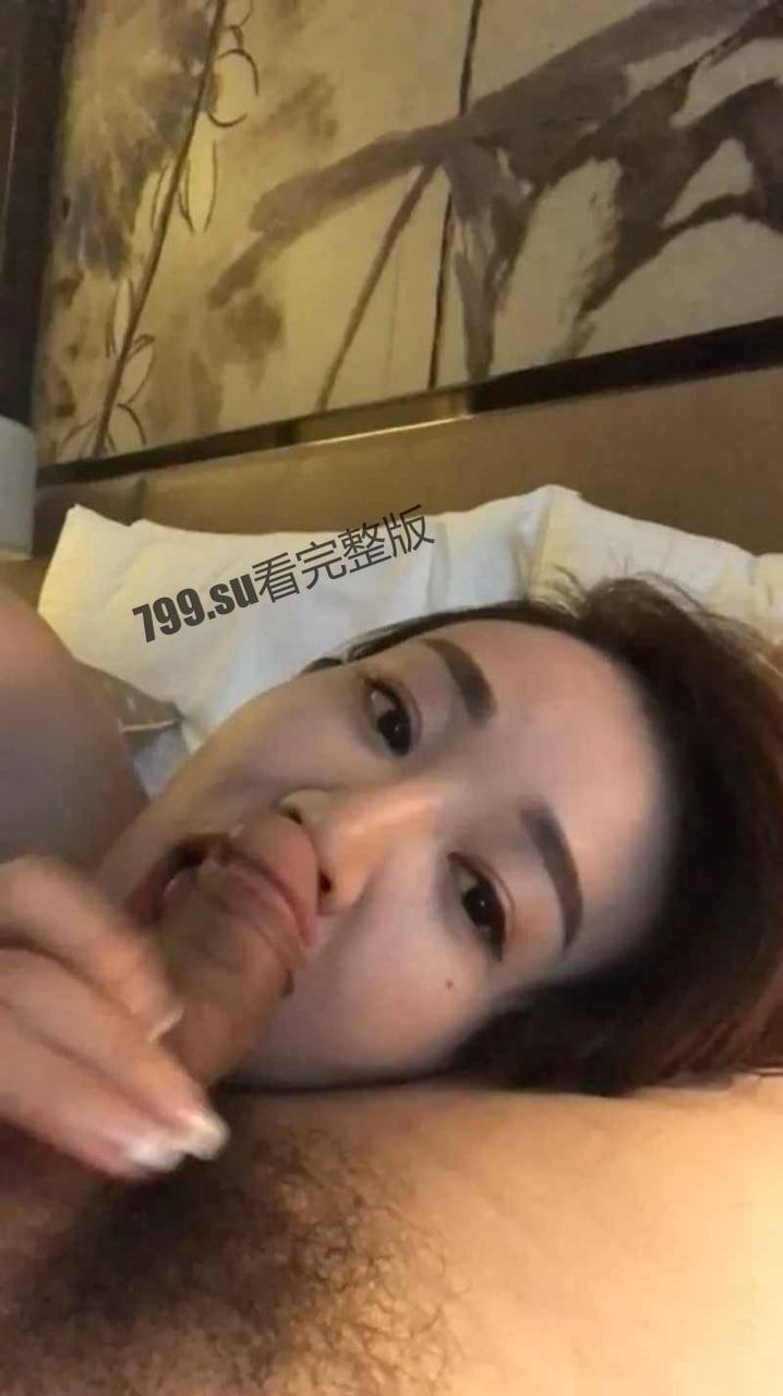 精品流出 欠债 20 万的广州网红脸巨乳人妻 和炮友边打炮边聊天  第1张