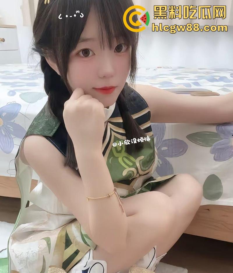 抖音美女网红【小欣没烦恼】惊爆私密足控事业 白玉嫩足 肆意挑逗 男粉丝痴狂打赏只为目睹绝美脚趾 第3张 抖音美女网红【小欣没烦恼】惊爆私密足控事业 白玉嫩足 肆意挑逗 男粉丝痴狂打赏只为目睹绝美脚趾 第3张