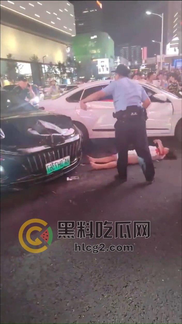 长沙五一广场惨剧真相大揭秘，网约车司机清理后座失控撞伤8人——酒驾毒驾排除，网约车司机到底干了什么  第9张