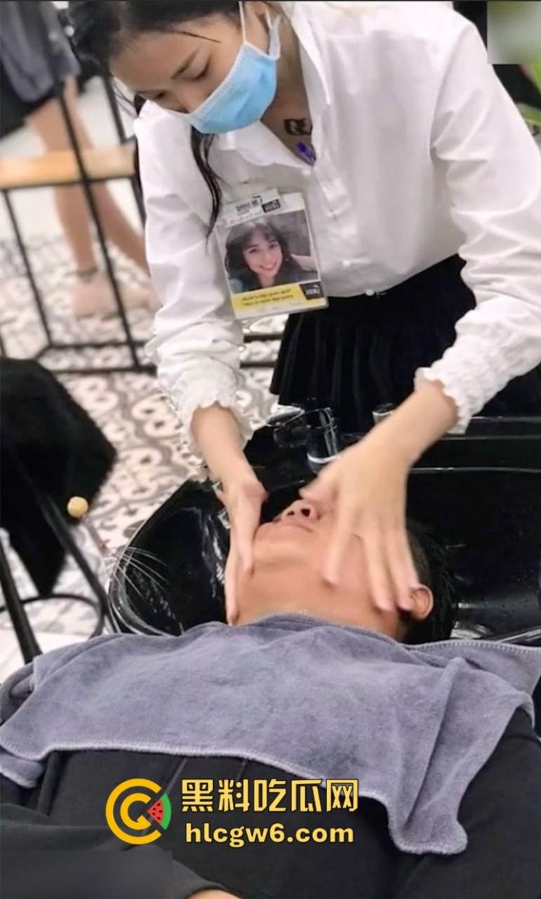 河北唐山高颜值发廊洗头妹【张青青】为求业绩毫无底线 裸体自慰抠逼喷水 勾引顾客充值消费  第13张