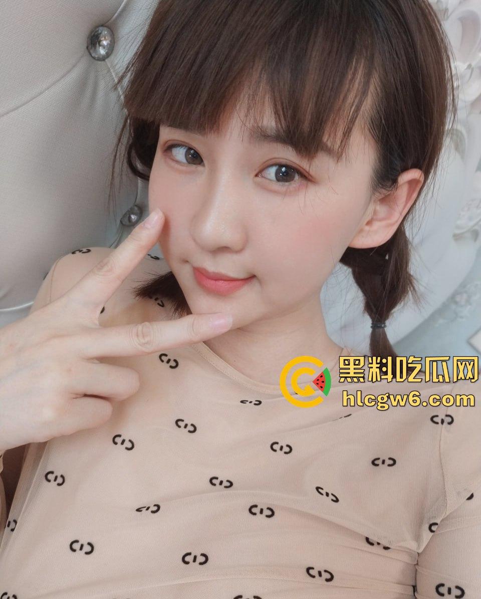 广东医科大学高颜值学妹【廖茵】跟男友裸聊性爱视频来袭，大胆的展示引以为傲的身材。  第5张