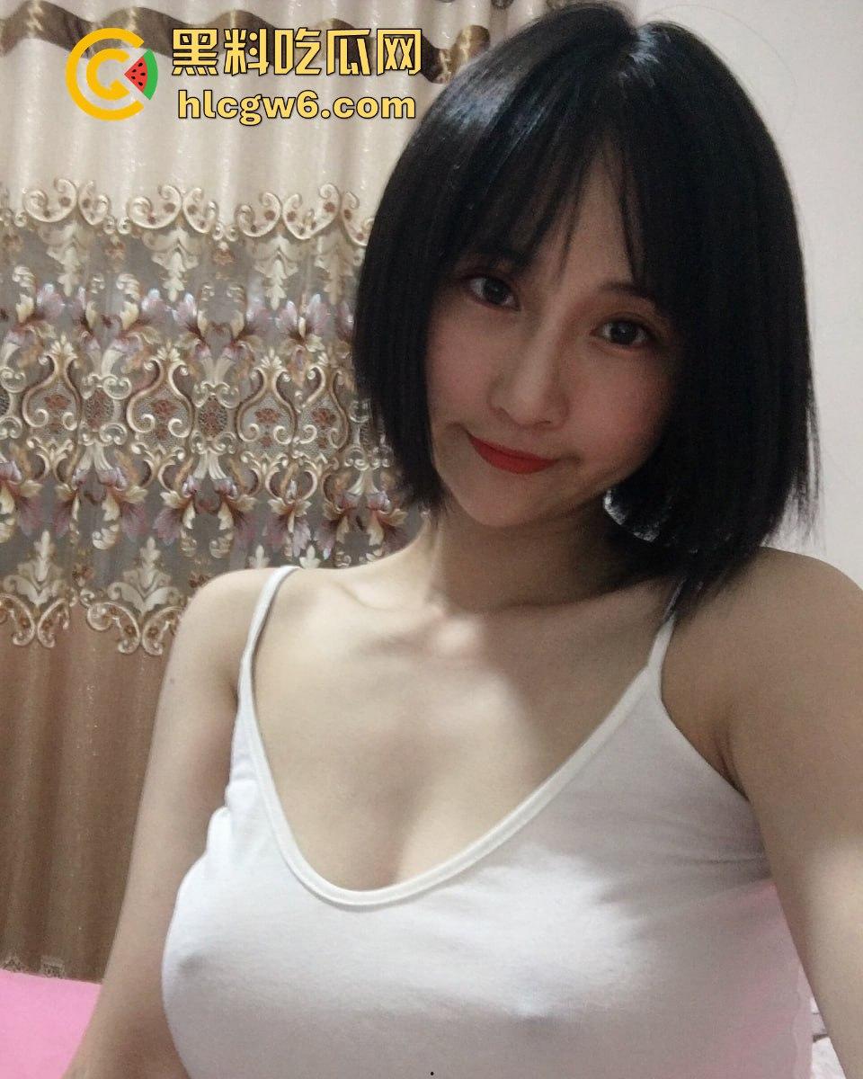 广东医科大学高颜值学妹【廖茵】跟男友裸聊性爱视频来袭，大胆的展示引以为傲的身材。  第10张