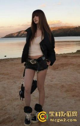 抖音百万粉丝网红【梁嘉蕊】现任前任爆料连连!约炮不停现男友面前还敢带节奏黑前任 真是个自带热搜体质! 第15张 抖音百万粉丝网红【梁嘉蕊】现任前任爆料连连!约炮不停现男友面前还敢带节奏黑前任 真是个自带热搜体质! 第15张