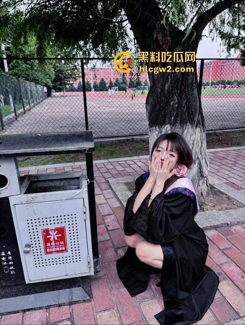 独家爆料！江苏职业技术学院【张爱苓】啪啪视频被渣男流出 各种情趣装层出不穷 女神沦为母狗！  第12张