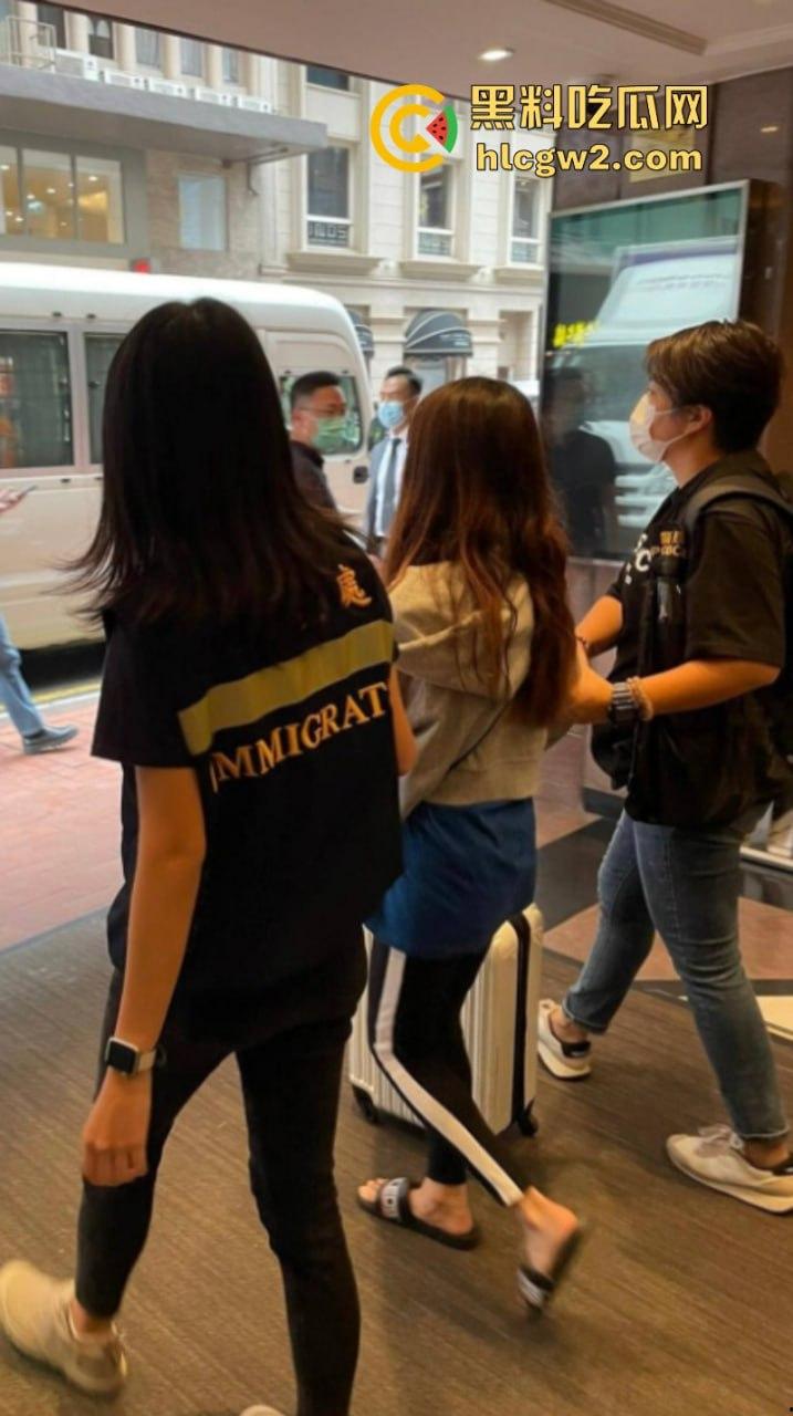 日本知名女优【Miru】等66人香港卖淫被抓 床技高超肉价离谱 15万一次的操逼姿势相当惊人 第22张 日本知名女优【Miru】等66人香港卖淫被抓 床技高超肉价离谱 15万一次的操逼姿势相当惊人 第22张