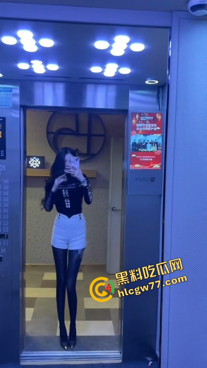 抖音8万粉小网红【神仙姐姐】翻车 纹身御姐表面高冷 私下被金主调教成听话母狗 不雅视频疯传！  第10张