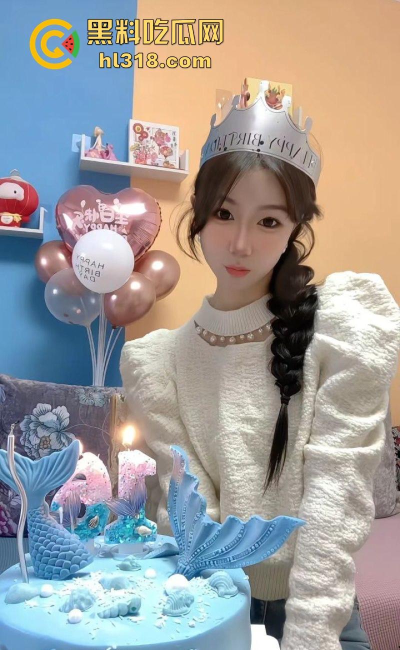 南开大学清纯少女【黄芳玲】网调视频曝光，宿舍水晶假屌自慰诱惑，出租屋上位骑乘疯狂榨精！  第2张