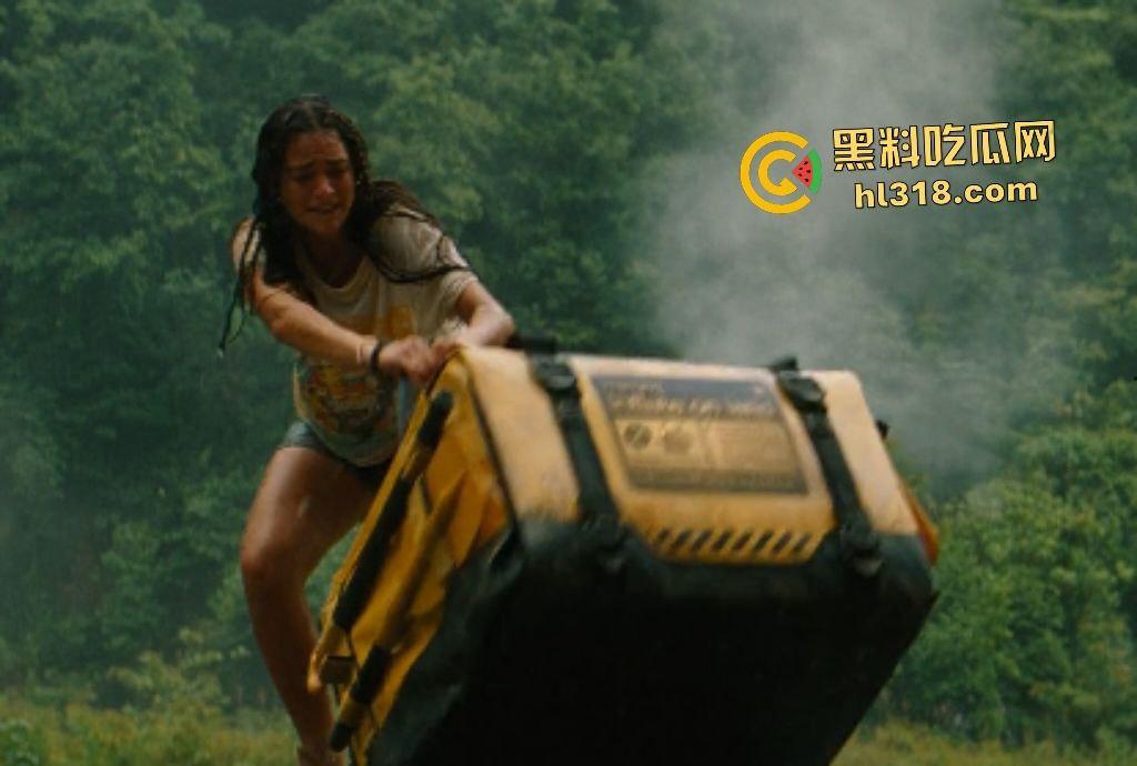 《侏罗纪世界:重生》恐龙禁岛血战精英小队揭秘惊天基因阴谋,泰坦龙的雷霆践踏,堪称2025年科幻巅峰! 第6张 《侏罗纪世界:重生》恐龙禁岛血战精英小队揭秘惊天基因阴谋,泰坦龙的雷霆践踏,堪称2025年科幻巅峰! 第6张