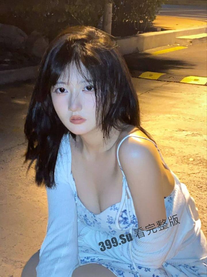 西安极品反差婊 林美鑫 一个月三万包养费 口活技术非常nice 物超所值的小骚逼 与金主性爱视频流出  第1张
