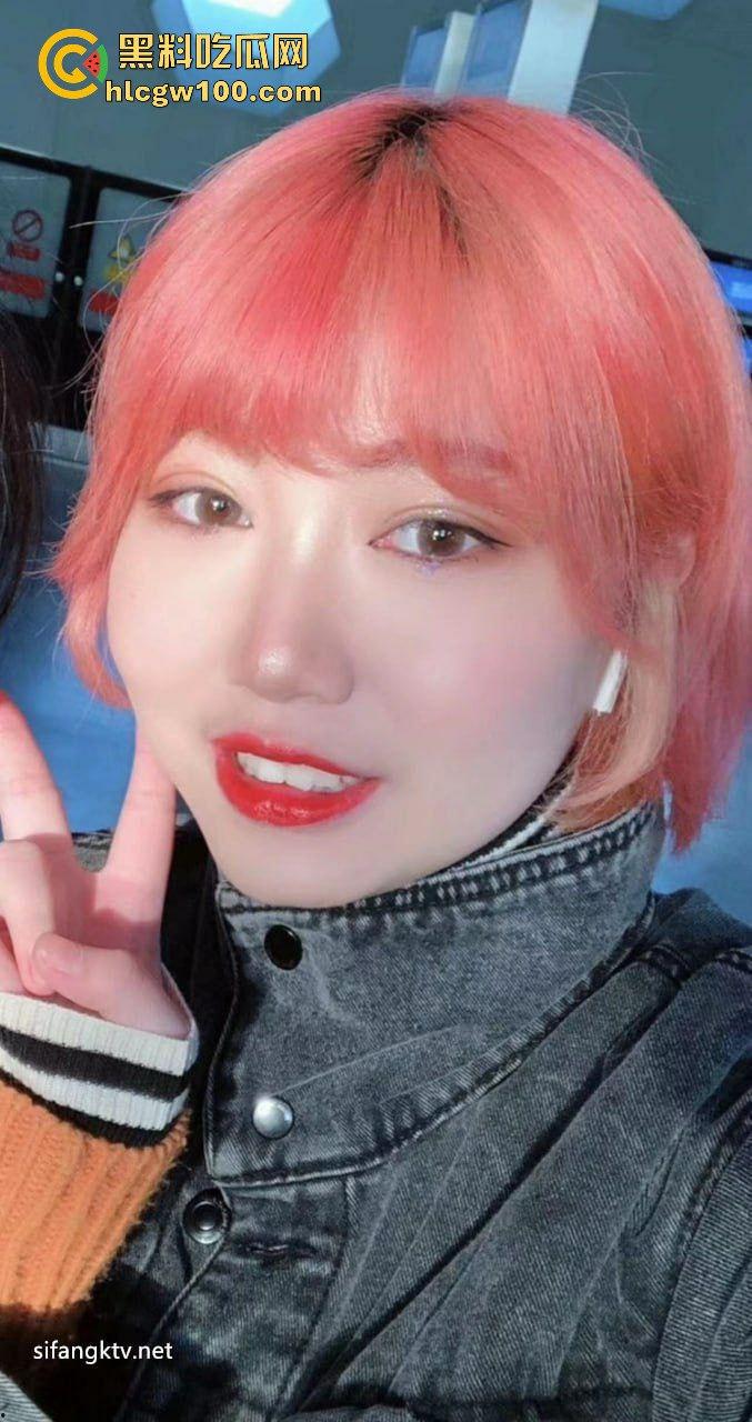 哈尔滨工程学院微胖巨乳【梁悦悦】约炮视频流出,酒店开房穿上情趣战衣做爱口爆颜射脸上! 第1张 哈尔滨工程学院微胖巨乳【梁悦悦】约炮视频流出,酒店开房穿上情趣战衣做爱口爆颜射脸上! 第1张