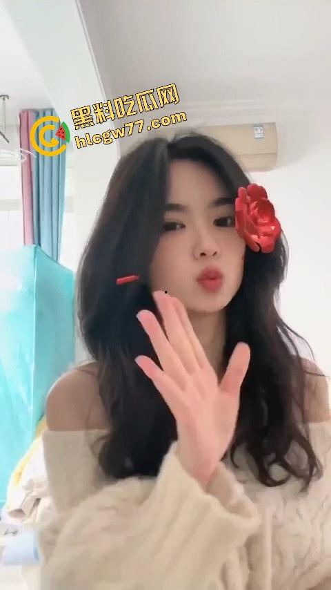 她的膝盖不属于健身房,而是属于床边与地板之间,厦门『袁苗苗』的肉体哲学课! 第3张 她的膝盖不属于健身房,而是属于床边与地板之间,厦门『袁苗苗』的肉体哲学课! 第3张