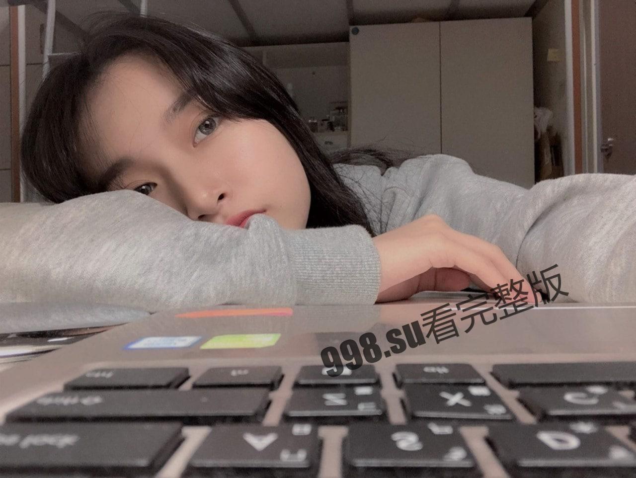 反差！美术学院校花 范琳琳与男友做爱自拍视频流出 颜射吃精口活一流  第3张