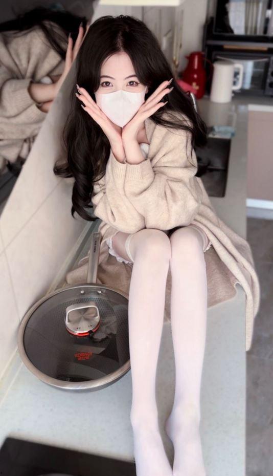 千呼万唤始出来，抖音“刘二萌”微密圈  第6张