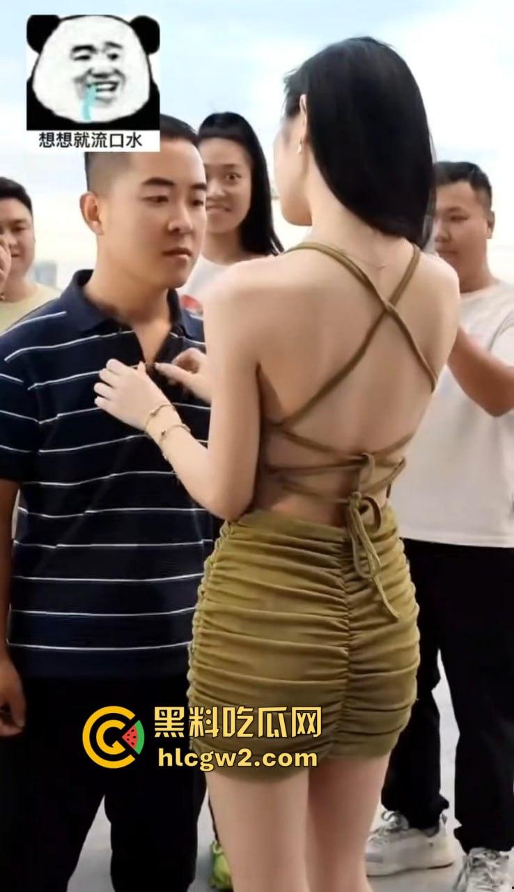 火遍全网的骚眼神大师【条纹哥】封号 一个纯粹色到骨子里的人 低级趣味的神话落幕 纯粹骚气永留人间! 第16张 火遍全网的骚眼神大师【条纹哥】封号 一个纯粹色到骨子里的人 低级趣味的神话落幕 纯粹骚气永留人间! 第16张