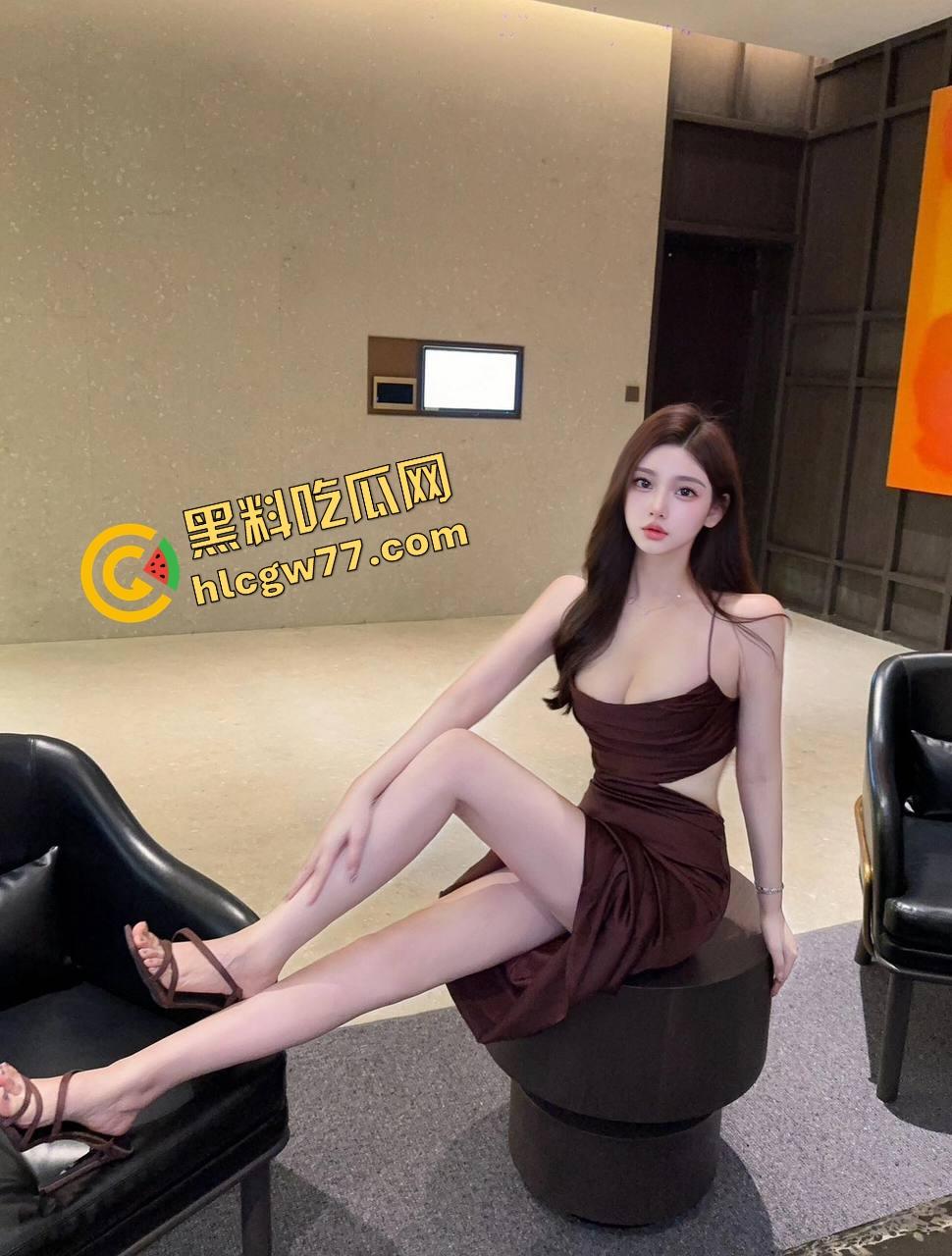 520没炮打？那你就看看马来西亚骚主播倒立插阳具跳蛋双开，光速射爆，吊打国内一众黄播！  第5张