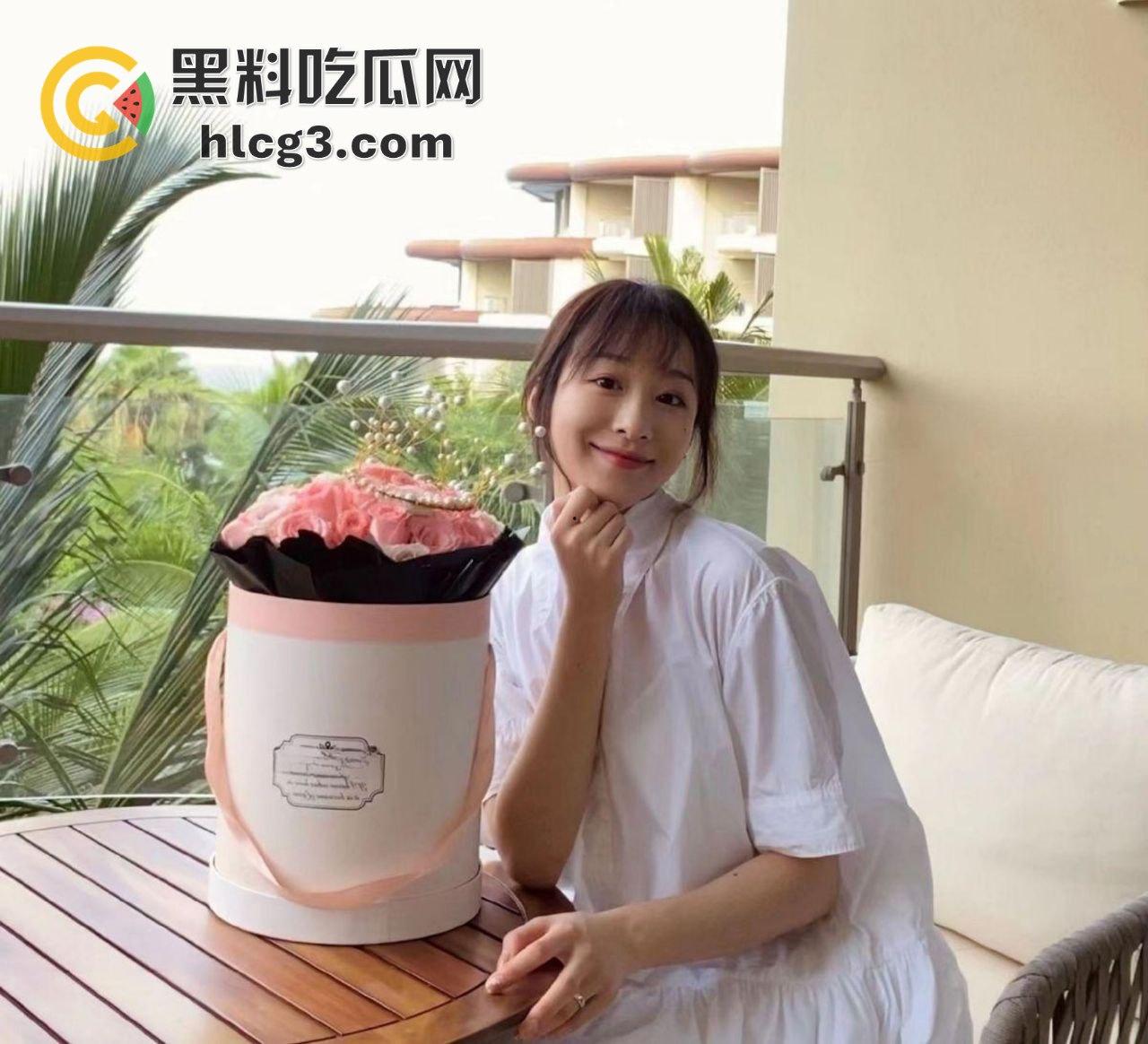 叶璇亲密旅拍视频流出，上海美女与青岛男友激情狂欢，云盘泄密大尺度片段引发轰动！  第12张