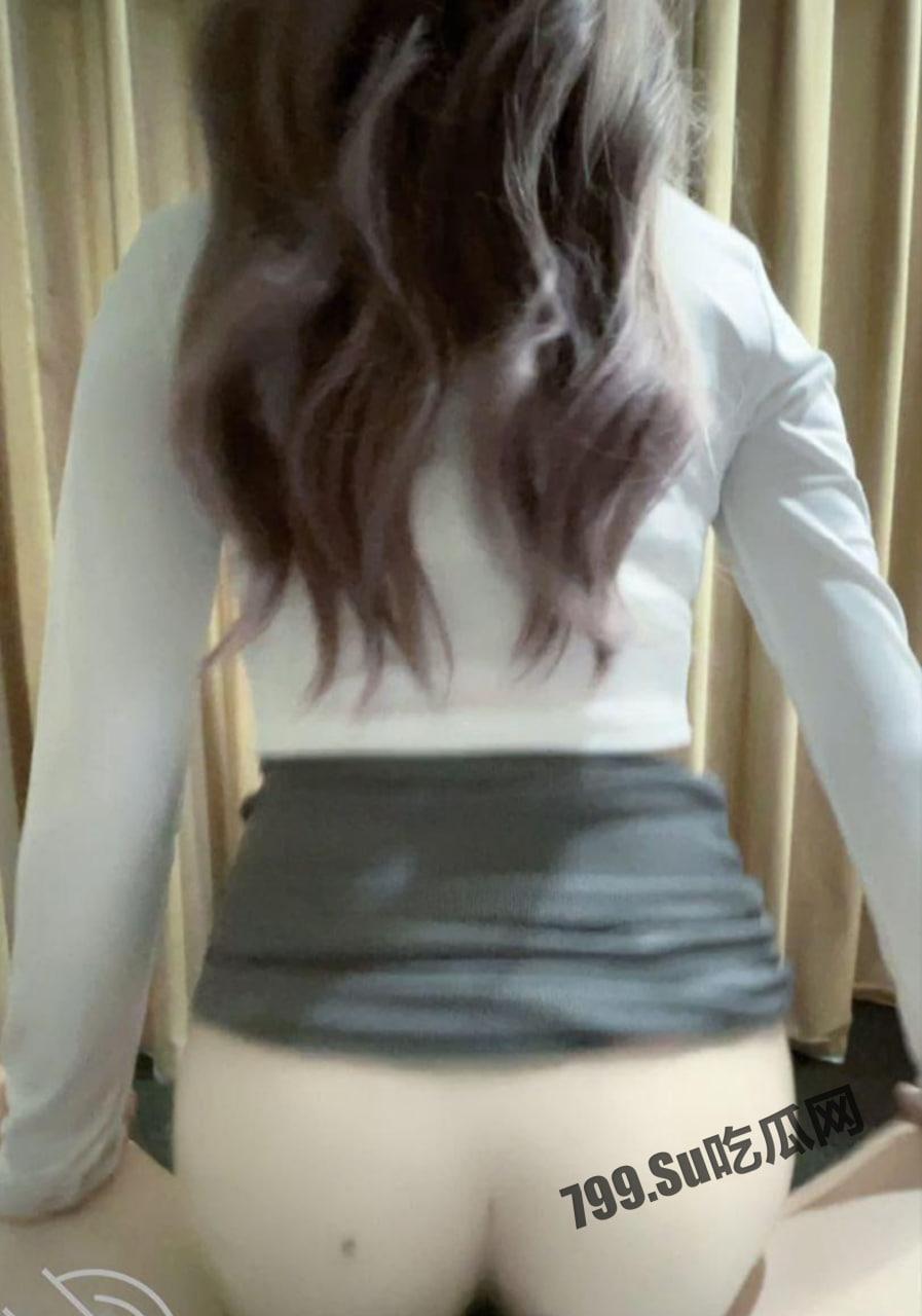 家有迷人小嫂 新作 哥哥满足不了 我替哥哥操嫂子 香蕉插嫂嫂嫩穴水超多  第3张