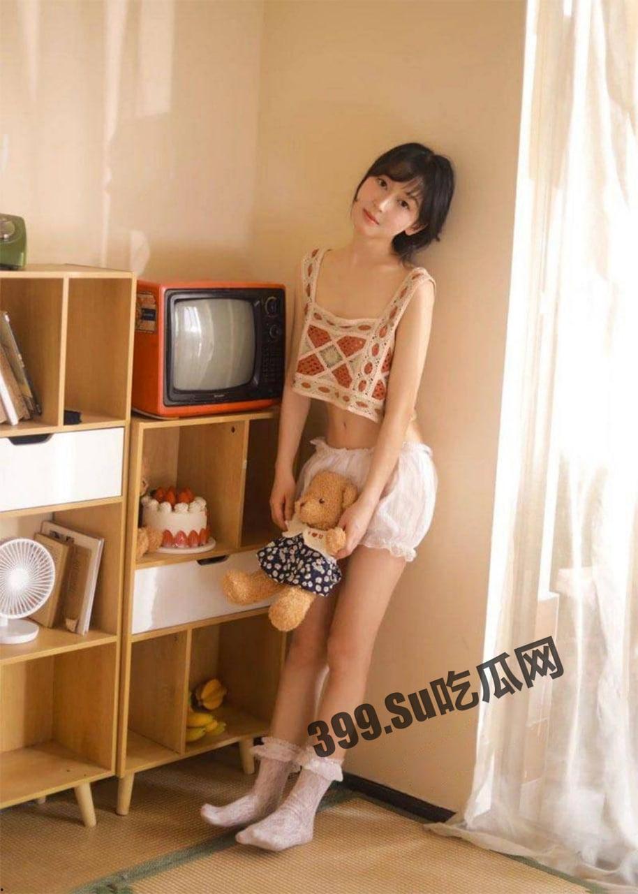 淬炼商学院 别都学院 19 级李启丹 SM 深度爱好者 捆绑、抽打、图钉插入！极度清纯反差婊  第3张