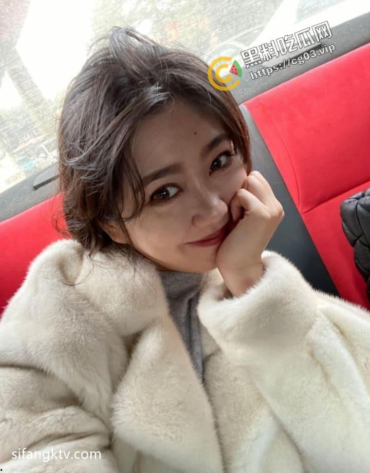 武汉大学周玄毅 教授与女学生聊骚被曝光 女学生杨帆性爱视图全集来啦!怪不得马薇薇会输,谁遇到这样的女人不迷糊呀 第9张 武汉大学周玄毅 教授与女学生聊骚被曝光 女学生杨帆性爱视图全集来啦!怪不得马薇薇会输,谁遇到这样的女人不迷糊呀 第9张