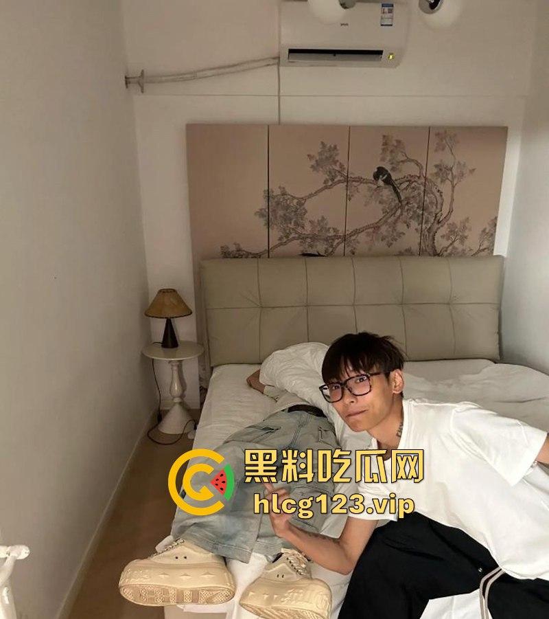 男歌手『郑润泽』塌房！刚官宣就被扒出约炮视频，深情人设崩塌，渣男本性暴露  第28张