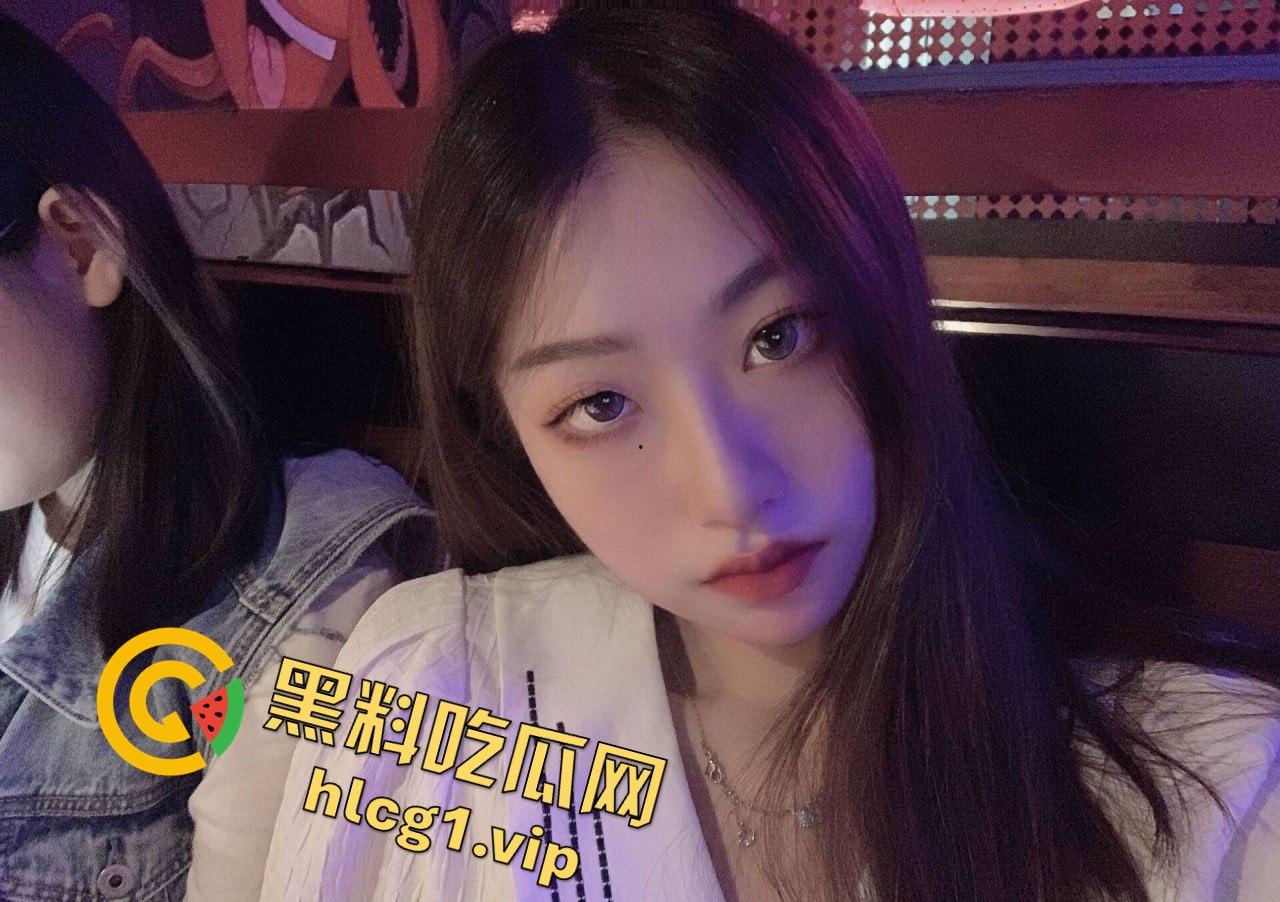 师范学院大二女学生私密自拍云盘外泄！和男友的激情时刻被曝光！  第1张