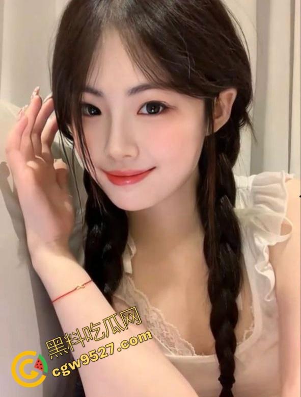 上海美乳人妻【张燕】出轨怀孕后被老公察觉, 大量不雅照公之于众,嫩乳美穴,魅力人妻 第1张 上海美乳人妻【张燕】出轨怀孕后被老公察觉, 大量不雅照公之于众,嫩乳美穴,魅力人妻 第1张