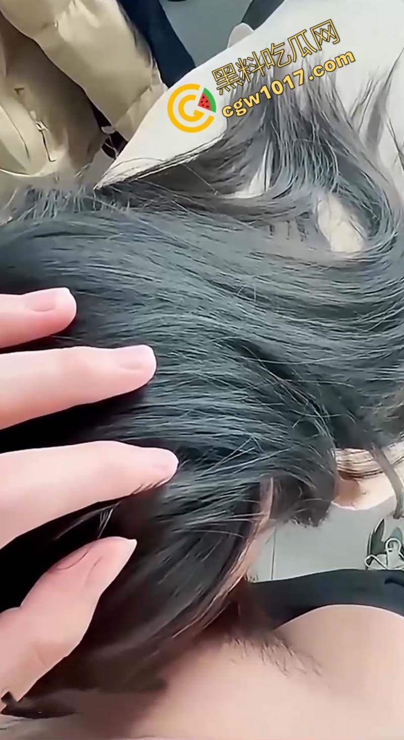 海角大神与完美嫂子试衣间荒淫！36D雪乳翘臀加持，弟弟把持不住硬顶嫩穴，直捣黄龙疯狂喷精！  第9张