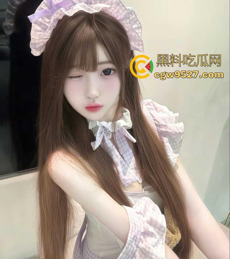 上海工商学院【刘亚雯】被金主爆操视频流出！情趣女仆装开档丝袜，后入狂野花式做爱，反差的极致魅惑！  第7张